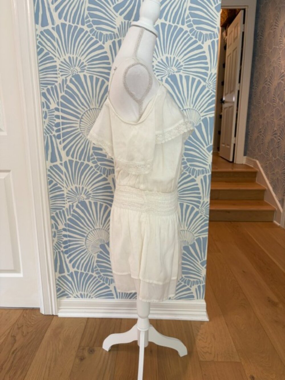 Revolve Paige Cecelia Dress White Cotton Asymmetrical Ruffle Shoulder Sz S - Picture 5 of 7